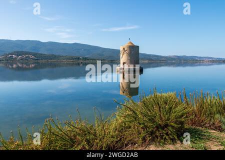 Die antike spanische Mühle, Symbol der Stadt Orbetello in der Toskana Stockfoto