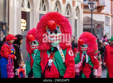 Heidelberg - 21. Februar 2023: Clowns in der Heidelberger Karnevalsparade. Heidelberg feiert sein 175-jähriges Bestehen. Tradition seit 1848. Stockfoto