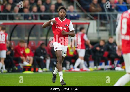 Alkmaar, Niederlande. Februar 2024. ALKMAAR, 02.04.2024, AFAS-Stadion, Saison 2023/2024, niederländischer Eredivisie Football zwischen AZ und Feyenoord, AZ-Spieler Lequincio Zeefuik Credit: Pro Shots/Alamy Live News Stockfoto