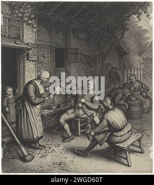 Bauern auf der Terrasse eines gasthauses, Jonas Suyderhoef, nach Adriaen van Ostade, ca. 1623 - 1686 drucken es gibt zwei Bauern vor einem gasthof, jeder mit einem Rohr in der Hand. Eine Frau gießt ein Glas voll. Ein Kind in der Tür. Rechts ein stehender Mann und ein Mann und eine Frau im Fass. Haarlem Papierstich inn, Kaffeehaus, Gasthaus, etc. Pfeife  Tabak. Kind. Sträucher: Besen Stockfoto