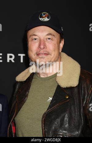 Los Angeles, Kalifornien, USA. Februar 2024. Elon Musk kommt am 3. Februar 2024 zur Premiere von Lola im Regency Bruin Theatre in Los Angeles, Kalifornien. Quelle: Jeffrey Mayer/Jtm Photos/Media Punch/Alamy Live News Stockfoto