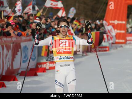 Seefeld, Österreich, 04. Februar 2024: Nordische Kombination, NORDISCHE Kombination TRIPLE 2024, Herren, Weltcup, Herren Individual Gundersen NH/12,5km, Seefeld Sports Arena, Langlauf RIIBER Jarl Magnus (NOR) Sieger des Seefeld Nordic Triple 2024 Stockfoto