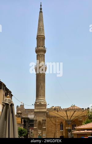 Der Innenhof der Al-Hussein-Moschee in Kairo, Ägypten Stockfoto