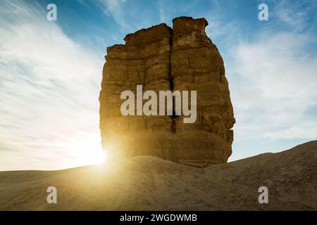 Eine Felsformation in der Wüste nahe Riad, Saudi-Arabien, ist bekannt als TeufelsDaumen oder Juda-Daumen. Stockfoto