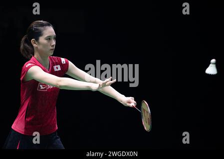 Bangkok, Thailand. Februar 2024. Aya Ohori aus Japan spielt gegen Supanida Katethong aus Thailand (nicht abgebildet) während des Badminton Women's Single Final Match in den Princess Sirivannavari Thailand Masters 2024 im Nimibutr Stadium. Aya Ohori gewann Supanida Katethong 2:1 (18:21, 21:17, 21:13) (Foto: Peerapon Boonyakiat/SOPA Images/SIPA USA) Credit: SIPA USA/Alamy Live News Stockfoto