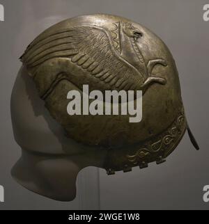 Helm. Bronce. 4. Jahrhundert v. Chr. Unbekannte Herkunft. Nationales Archäologisches Museum. Sofia. Bulgarien. Stockfoto