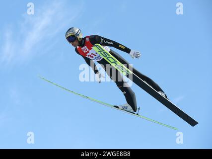 Seefeld, Österreich, 04. Februar 2024: Nordische Kombination, NORDISCHE KOMBINATION TRIPLE 2024, Herren, Weltcup, Herren Individual Gundersen NH/12,5 km, Seefeld Sports Arena, Skispringen, Sprunglauf COSTA Samuel (ITA) Stockfoto