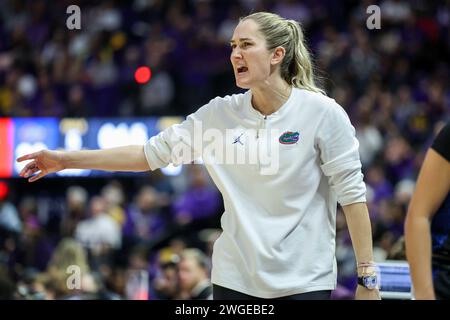 Baton Rouge, LA, USA. Februar 2024. Florida Head Coach Kelly Rae Finley nennt im Pete Maravich Assembly Center in Baton Rouge, LA ein Spiel zwischen den Florida Gators und den LSU Tigers. Jonathan Mailhes/CSM/Alamy Live News Stockfoto