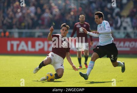 Turin, Italien. Februar 2024. Loum Tchauna aus Salernitana wurde während des Spiels der Serie A TIM zwischen Torino und Salernitana im Stadio Olimpico Grande Torino gesehen. Endpunktzahl: Torino 0:0 Salernitana. Quelle: SOPA Images Limited/Alamy Live News Stockfoto