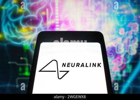 Brasilien. Februar 2024. In dieser Abbildung wird das Neuralink-Logo auf einem Smartphone-Bildschirm angezeigt. (Credit Image: © Rafael Henrique/SOPA Images via ZUMA Press Wire) NUR REDAKTIONELLE VERWENDUNG! Nicht für kommerzielle ZWECKE! Stockfoto