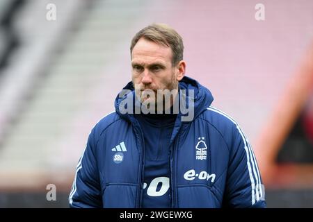 Bournemouth am Sonntag, 4. Februar 2024. Simon Rusk, Spezialist für Nottingham Forest, stellte am Sonntag, den 4. Februar 2024, im Vitality Stadion in Bournemouth einen Spieltrainer für die Premier League zwischen Bournemouth und Nottingham Forest ein. (Foto: Jon Hobley | MI News) Credit: MI News & Sport /Alamy Live News Stockfoto