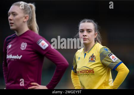 Barry, Großbritannien. Februar 2024. Sienna Stone of Barry Town United während des Genero Adrian Premier Matches zwischen Barry Town United Women und Cardiff City Women im Jenner Park Stadium in Barry am 4. Februar 2024. Dieses Bild darf nur für redaktionelle Zwecke verwendet werden. Nur redaktionelle Verwendung. Quelle: Ashley Crowden/Alamy Live News Stockfoto