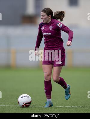 Barry, Großbritannien. Februar 2024. Mikayla Cook der Cardiff City Women während des Genero Adrian Premier Matches zwischen Barry Town United Women und Cardiff City Women im Jenner Park Stadium in Barry am 4. Februar 2024. Dieses Bild darf nur für redaktionelle Zwecke verwendet werden. Nur redaktionelle Verwendung. Quelle: Ashley Crowden/Alamy Live News Stockfoto