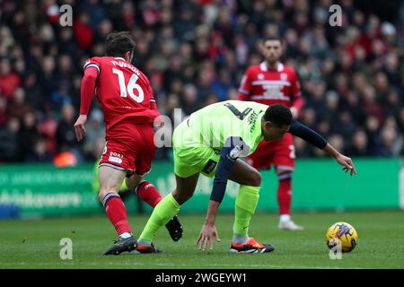 Jonathan Howson von Middlesbrough in Aktion mit Sunderlands Jobe Bellingham während des Sky Bet Championship Matches zwischen Middlesbrough und Sunderland im Riverside Stadium, Middlesbrough am Sonntag, den 4. Februar 2024. (Foto: Mark Fletcher | MI News) Credit: MI News & Sport /Alamy Live News Stockfoto