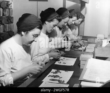 Die Munitionsfabrik der General Engineering Company (Kanada) während des Zweiten Weltkriegs um 1943 in Scarborough, Ontario Stockfoto