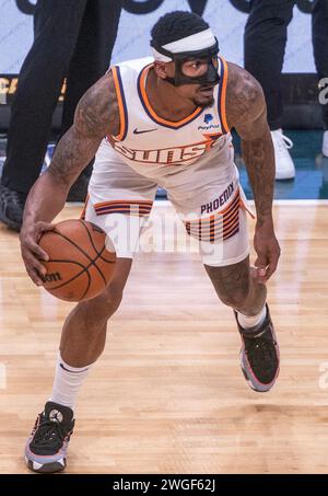 Washington, USA. Februar 2024. WASHINGTON, DC – 4. FEBRUAR 2024: Phoenix Suns beschützt Bradley Beal (3) während eines NBA-Spiels zwischen den Washington Wizards und den Phoenix Suns am 4. Februar 2011 in der Capital One Arena in Washington, DC. (Foto: Tony Quinn/SipaUSA) Credit: SIPA USA/Alamy Live News Stockfoto