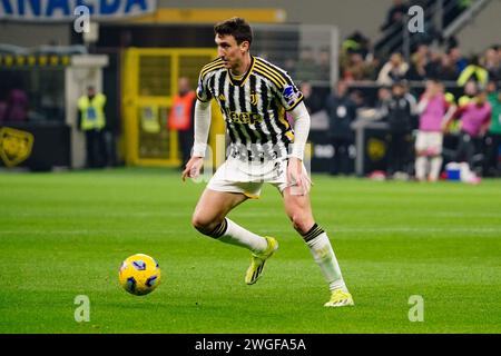 Mailand, Italie. Februar 2024. Andrea Cambiaso (Juventus FC) während des italienischen Meisterschaftsspiels Serie A zwischen FC Internazionale und Juventus FC am 4. Februar 2024 im Giuseppe Meazza Stadion in Mailand, Italien - Foto Morgese-Rossini/DPPI Credit: DPPI Media/Alamy Live News Stockfoto