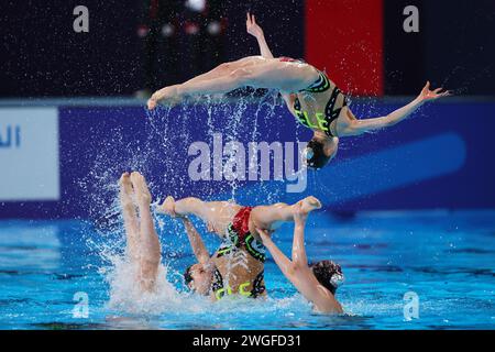 Doha, Katar. Februar 2024. Japan Team Group (JPN) künstlerisches Schwimmen : World Aquatics Championships Doha 2024 Akrobatische Routine im Aspire Dome in Doha, Katar. Quelle: Naoki Morita/AFLO SPORT/Alamy Live News Stockfoto