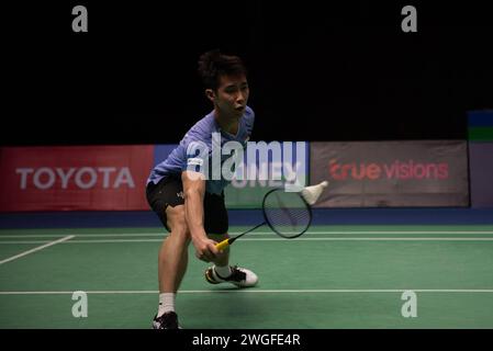 Bangkok, Thailand. Februar 2024. LOH Kean Yew aus Singapur, tritt am 4. Februar 2024 im Nimibutr Sport Building National Stadium in Bangkok, Thailand, im Finale Badminton bei der Princess Sirivannavari Thailand Masters 2024 an. (Foto: Teera Noisakran/Pacific Press) Credit: Pacific Press Media Production Corp./Alamy Live News Stockfoto