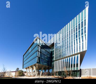 Aurora, Colorado - 28. Januar 2024: Schöne moderne Architektur des University of Colorado Hospital (UCHealth) Stockfoto