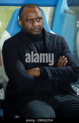 Straßburg, Frankreich. Februar 2024. Trainer des RC Straßburg Patrick Vieira während des französischen Meisterschaftsspiels Ligue 1 zwischen RC Straßburg und Paris Saint-Germain am 2. Februar 2024 im Stade de La Meinau in Straßburg, Frankreich - Foto Jean Catuffe/DPPI Credit: DPPI Media/Alamy Live News Stockfoto