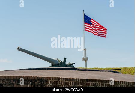 Fort Moultrie, kleine Befestigungsanlagen und Munitionsbunker, die entlang der Küste von Sullivan's Island in South Carolina, USA, verlaufen Stockfoto