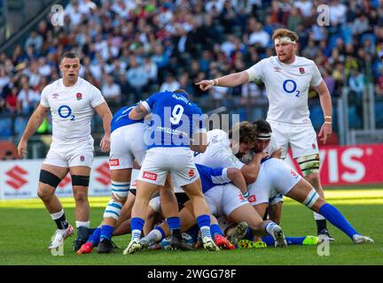 Rugby Six Nations. Italien gegen England. Stadio Olimpico. Rom. 03/02/2024. Ein Maul während des Spiels unter der Aufsicht von Englands Ben Earl und Ollie Chessum. Stockfoto