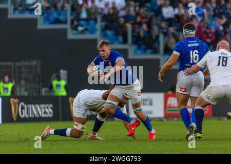 Rugby Six Nations. Italien gegen England. Stadio Olimpico. Rom. 03/02/2024. Federico Ruzza aus Italien läuft mit dem Ball. Stockfoto
