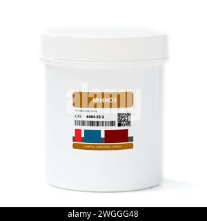 NH4NO3 - Ammoniumnitrat. Chemische Verbindung. CAS-Nummer 6484-52-2 Stockfoto