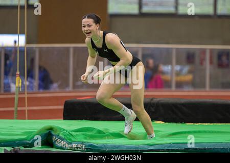 München, Deutschland. Februar 2024. Anna Hiesinger (LAZ Ludwigsburg); Süddeutsche Hallenmeisterschaften Aktive und Jugend U18 in der Werner-von-Linde-Halle in München am 04.02.2024, (Bayern). Quelle: dpa/Alamy Live News Stockfoto