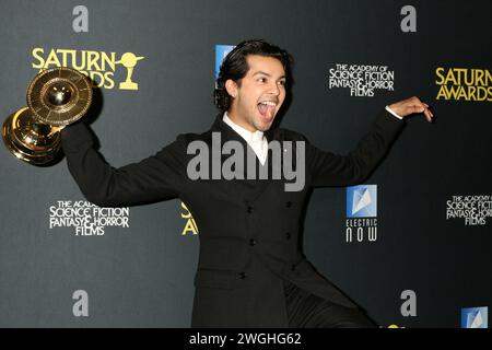 Burbank, USA. Februar 2024. LOS ANGELES - 4. Februar: XOLO Mariduena bei den Saturn Awards 2024 im Burbank Convention Center am 4. Februar 2024 in Burbank, KALIFORNIEN (Foto: Katrina Jordan/SIPA USA) Credit: SIPA USA/Alamy Live News Stockfoto