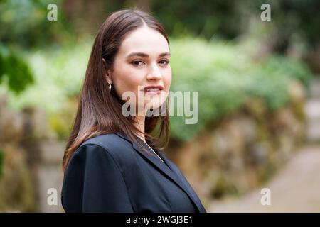 ROM, ITALIEN - 5. FEBRUAR: Lily James posiert für einen Fotoanruf für „Finalmente l'Alba“ im Hotel de Russie am 5. Februar 2024 in Rom, Italien. (Foto von Stockfoto