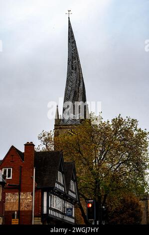 Die Crooked Spire der Church of St Mary and All Saints in Chesterfield, Derbyshire, England Stockfoto