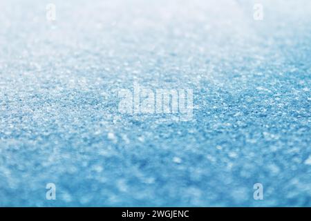Hintergrund von frischem Winterschnee. Selektiver Fokus. Stockfoto