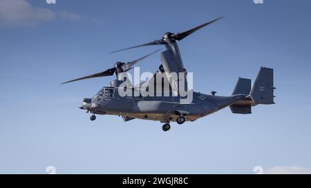 Fairford, Großbritannien - 14. Juli 2022: USAF-Militärflugzeug Bell/Boeing MV-22B Osprey landete auf dem Flugplatz Stockfoto