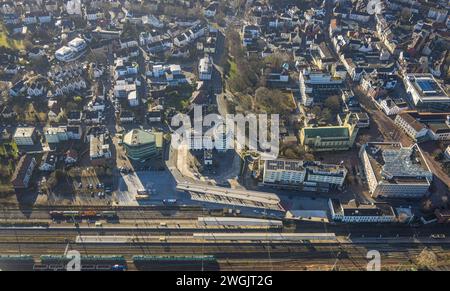 Luftbild, Bahnhofsviertel mit Bahnhof, Bahnhofstraße, Rathaus Stadtverwaltung, Ringhotel Katharinen Hof, Jobcenter Kreis Unna und Gebäude AOK NordWest - Kundencenter Unna, Unna, Ruhrgebiet, Nordrhein-Westfalen, Deutschland ACHTUNGxMINDESTHONORARx60xEURO *** Luftansicht, Bahnhofsviertel mit Bahnhof, Bahnhofstraße, Rathaus Stadtverwaltung, Ringhotel Katharinen Hof, Jobcenter Kreis Unna und Gebäude AOK Nordwest Kundencenter Unna, Ruhrgebiet, Nordrhein-Westphalia, Nordrhein-Westphalia, Deutschland Stockfoto