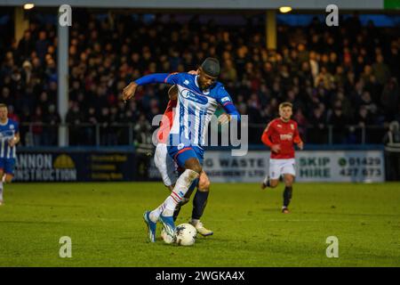 Mani Dieseruvwe von Hartlepool United nimmt sich während des Spiels der Vanarama National League gegen die York-Verteidigung an Stockfoto