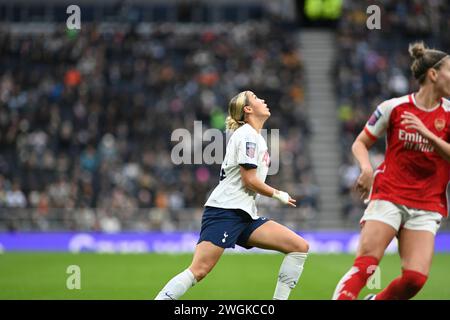 20231216 Celin Bizet Ildhusøy für Tottenham Hotspur Women gegen Arsenal Women Stockfoto