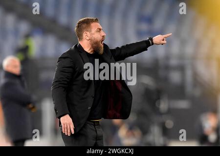 Rom, Italien. Februar 2024. Daniele de Rossi Trainer der AS Roma während des Fußballspiels der Serie A zwischen AS Roma und Cagliari Calcio im Olimpico-Stadion in Rom (Italien), 5. Februar 2024. Quelle: Insidefoto di andrea staccioli/Alamy Live News Stockfoto