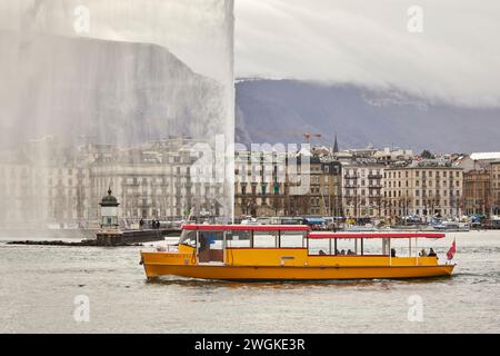 Genf Stadt in der Schweiz gelbe Fähre See Genf (oder Lac Léman) Stockfoto