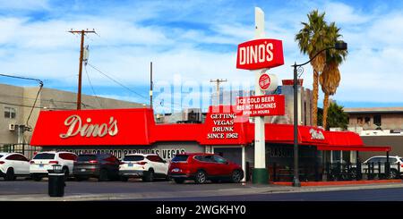 Las Vegas, Nevada: Dino's Lounge, historischer Ort ist bekannt als Partyort zum Singen und Karaoke, gelegen am 1516 S Las Vegas Blvd, Las Vegas, NV Stockfoto