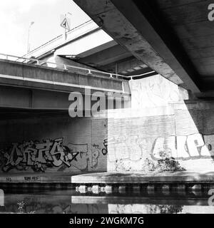 Blick unter Spaghetti Junction, M6, Birmingham Stockfoto