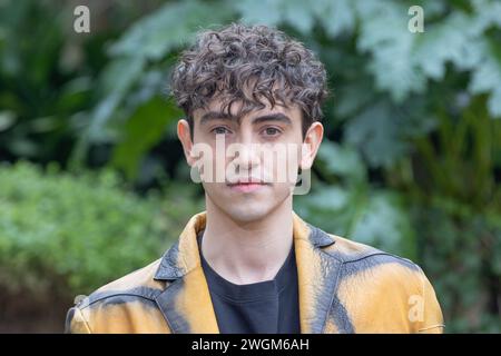 Rom, Italien. Februar 2024. Die italienische Sängerin Michele Bravi nimmt am Fotoruf des Films „Finamente l'alba“ im Hotel de Russie in Rom Teil (Foto: Matteo Nardone/Pacific Press) Credit: Pacific Press Media Production Corp./Alamy Live News Stockfoto