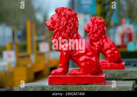 Red Lions vor dem Red Lion Pub Stockfoto