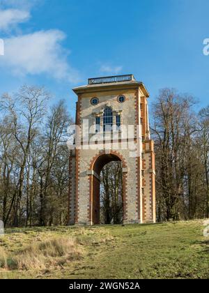 Bellmount Tower in der Nähe von Belton House, Grantham, Lincolnshire, England, Großbritannien Stockfoto