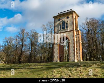 Bellmount Tower in der Nähe von Belton House, Grantham, Lincolnshire, England, Großbritannien Stockfoto