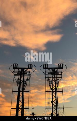 Übertragungstürme für Elektrizität Stockfoto