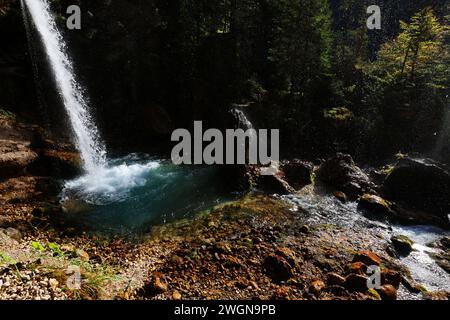 Wasserfall, Kranjska Gora, Slowenien, Triglav, Péricnik, Abenteuer, Bezaubernder Wasserfall im Nationalpark Triglav beim Ferienort Kranjska Gora Stockfoto