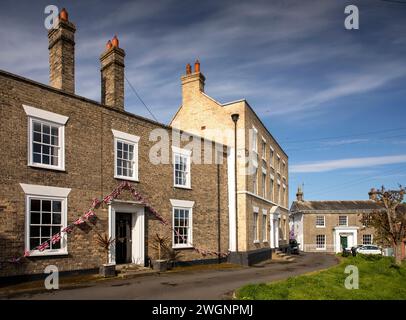 Großbritannien, England, Essex, Manningtree, South Street, historische Gebäude auf einem Hügel Stockfoto