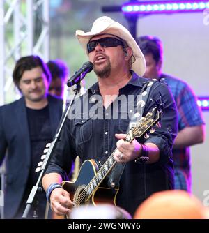 Toby Keith ist gestorben. NEW YORK, NY - 05. Juli: Toby Keith tritt am 05. Juli 2019 in der Today Show Concert Series von NBC auf. Gutschrift: RW/MediaPunch Stockfoto